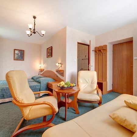 Pensjonat Henryk Krynica-Zdrój Habitación foto