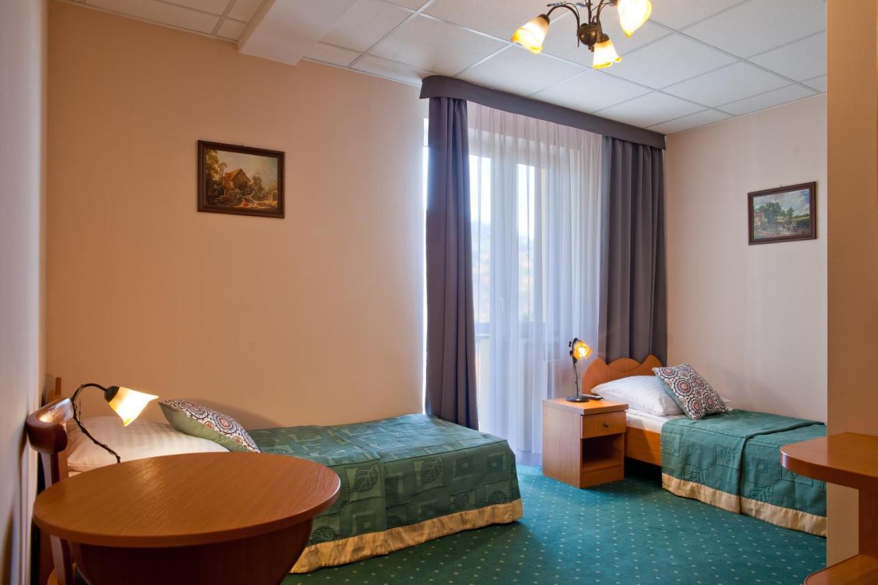 Pensjonat Henryk Krynica-Zdrój Exterior foto